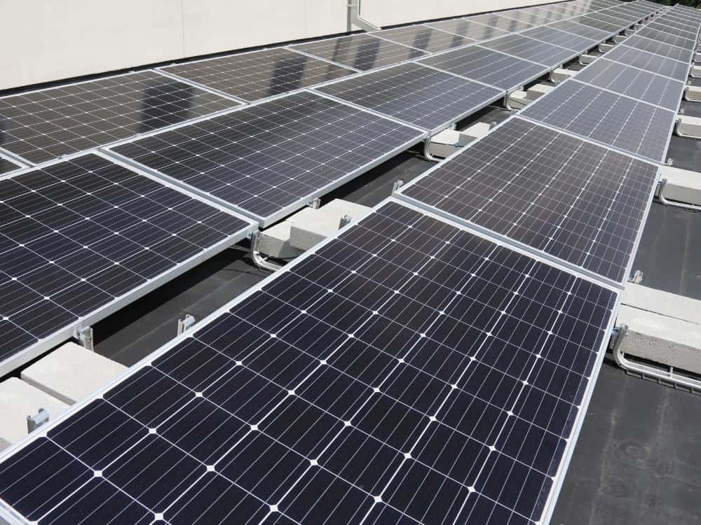 Solar Panels for Flat Roofs (Installation Options)