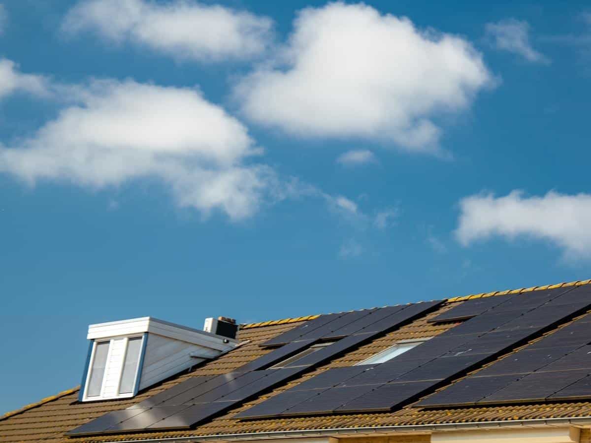 How Do Solar Panels Work? (Details Explained + Diagrams)