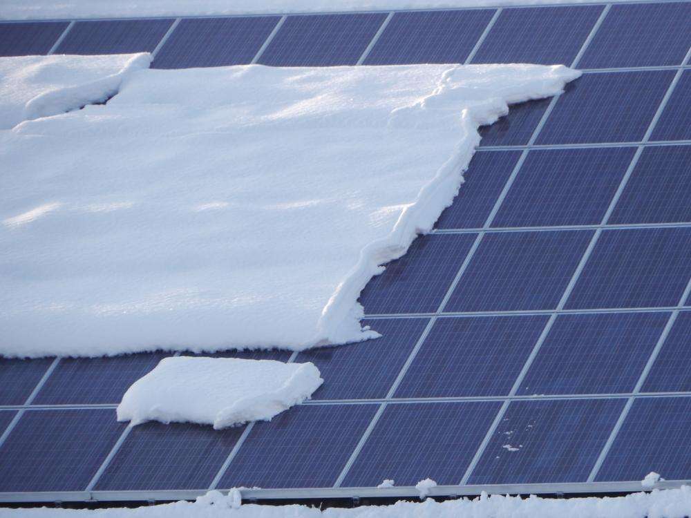 Snow On Solar Panels (Dangers + Solutions)