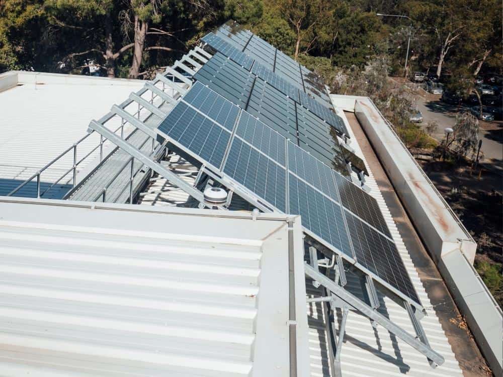 Solar Panel Roof Mounts (Types - Fixing - Setup)