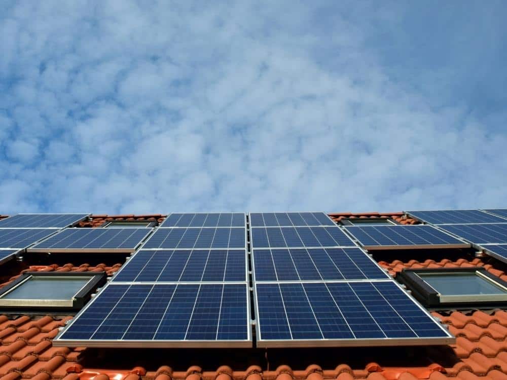How Long Does a Solar Panel Last (Age + Lifecycle)