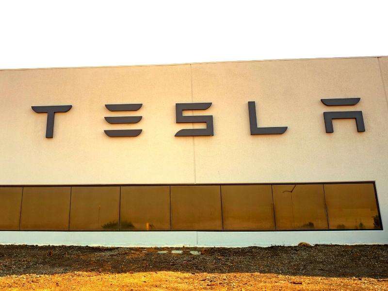 Tesla Solar Panel Review (Specs - Is It Worth It?)