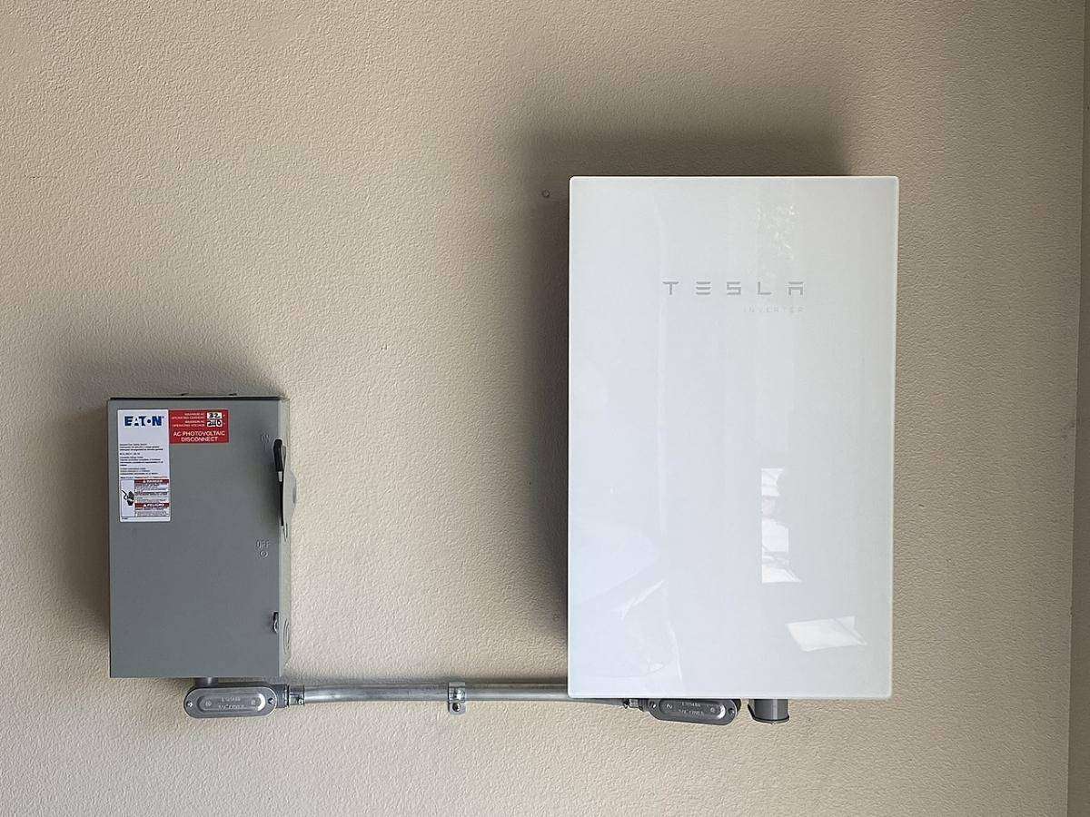 Can You Get Tesla Solar Panels In The UK?