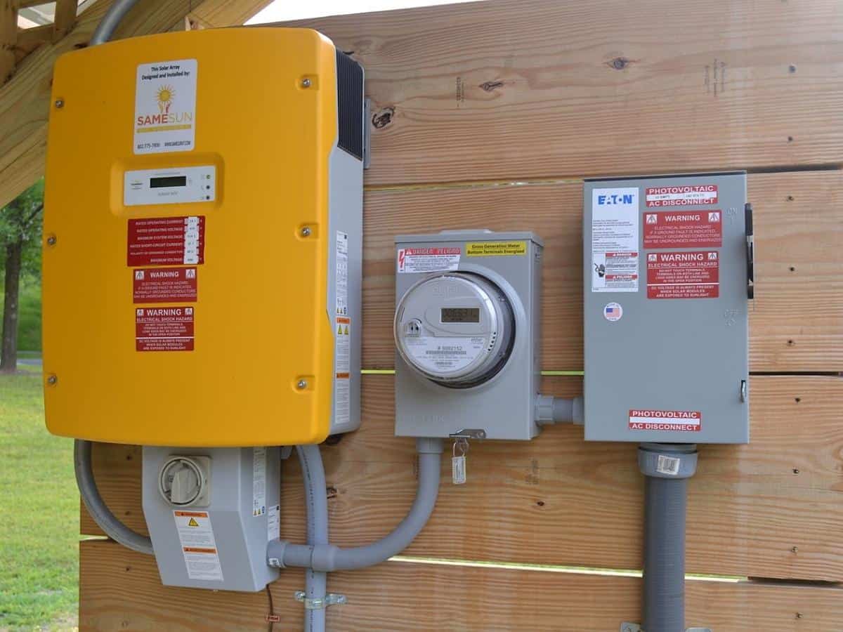 How Long Will An Inverter Last? (Tips For Longlasting)