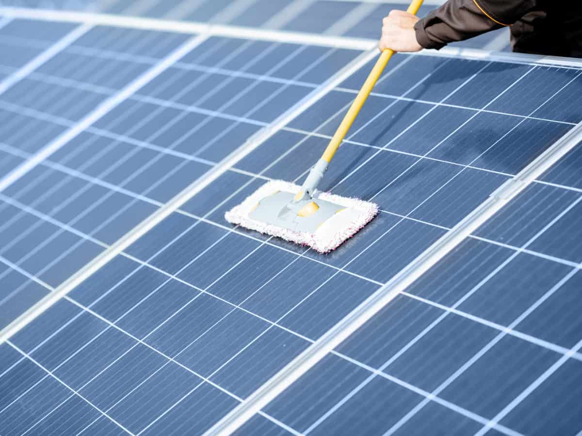 Why Do Solar Panels Need to Be Cleaned?