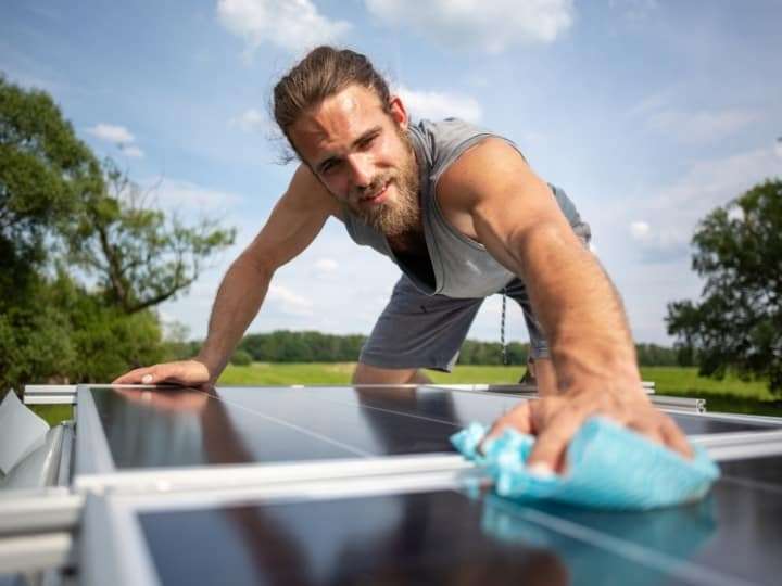 Clean Solar Panel Caravan Roof