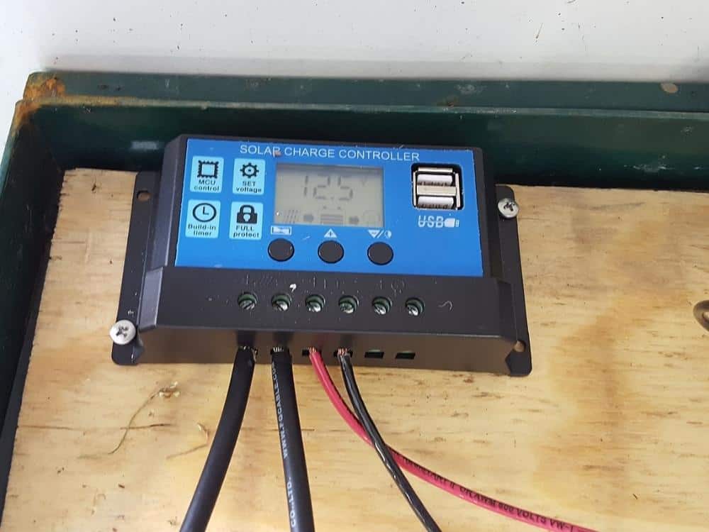 Different Types Of Charge Controllers (Explained) Solar Panel